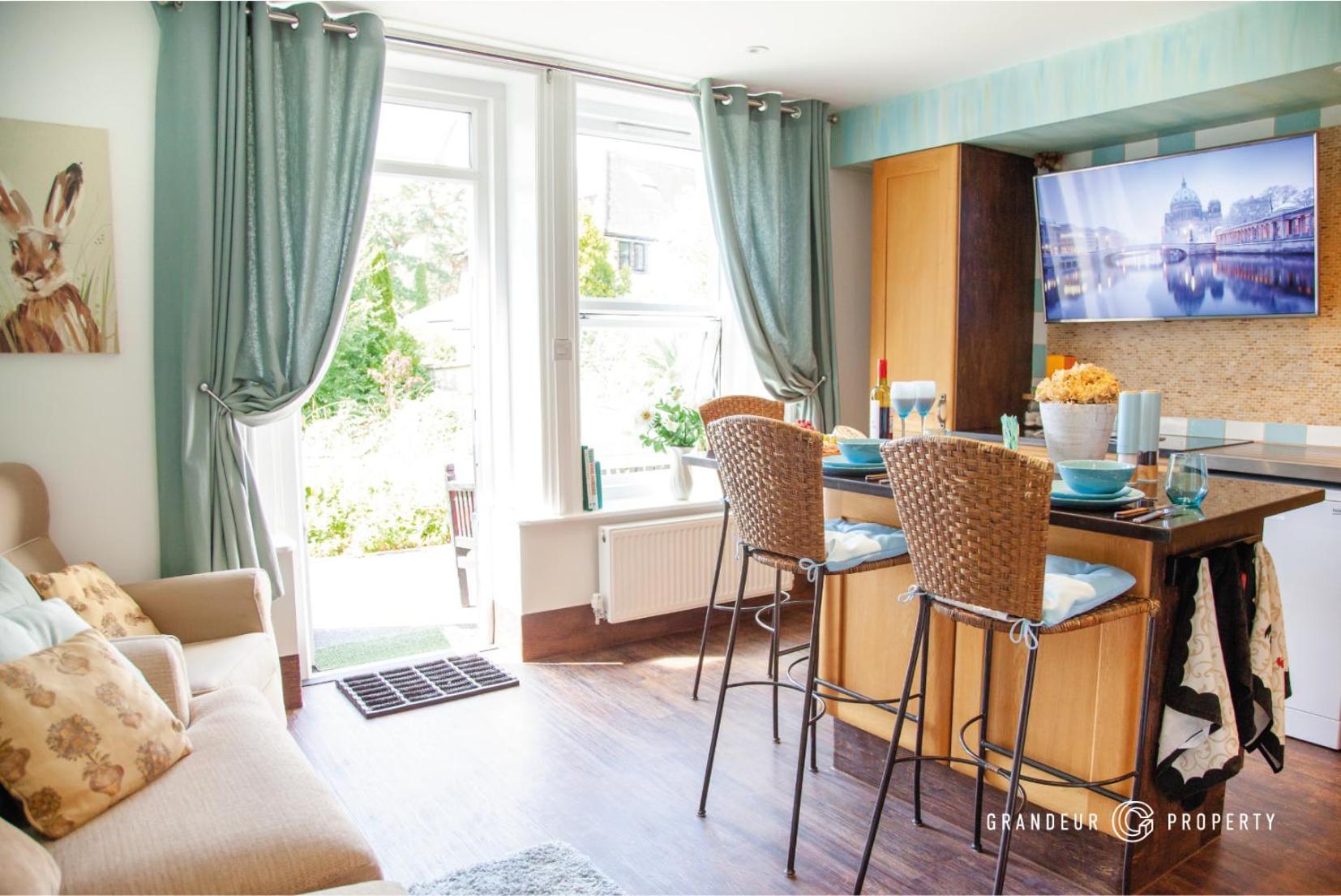 The Gardenside Apartment By Grandeur Property Bournemouth Exterior photo